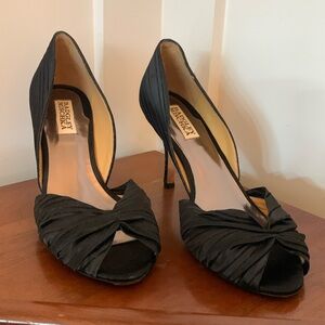 Badgley Mischka Black Satin Peep Toe Stiletto Heels size 8.5
